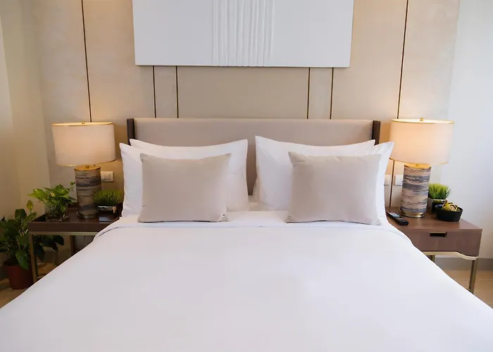 Mcollection - Modern Near Bay's Attractions Apartment Manila