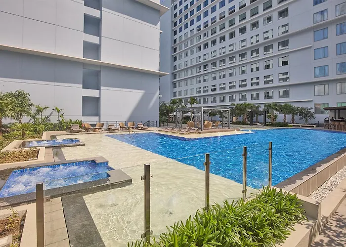 Mcollection - Modern Near Bay's Attractions Apartment *